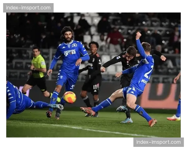 关键对决：莱切防守反击战术能否克制国际米兰的控制流打法