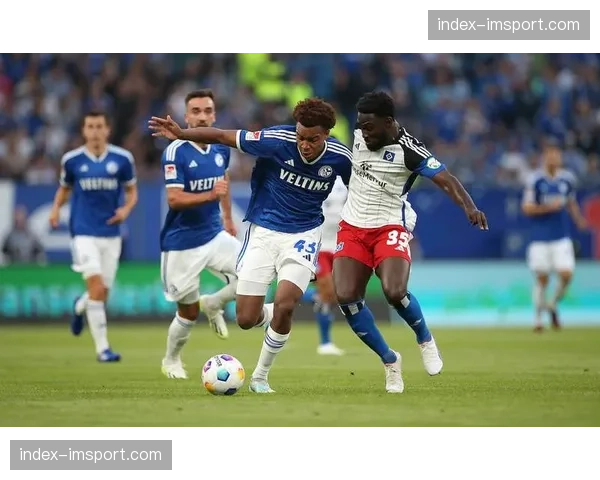 洛里昂后卫夸西成转会市场焦点，多支欧洲球队竞逐标价1000万欧